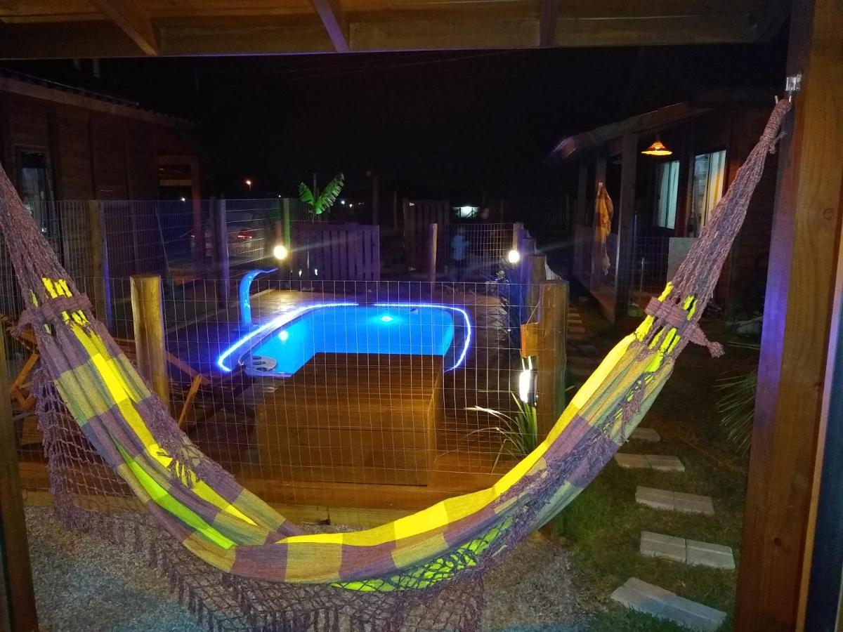 Do Rosa Piscina Compartilhada